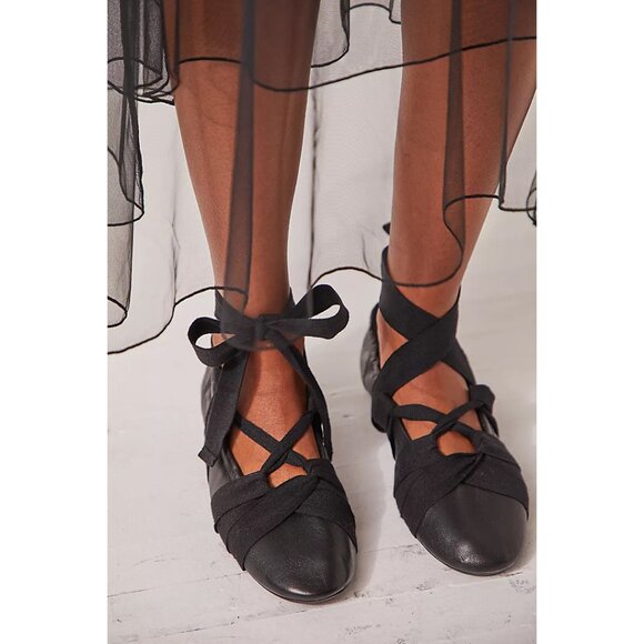 🆕 FREE PEOPLE Cece Wrap Ballet Flats / Black - Picture 1 of 9